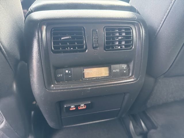 Used 2020 Nissan Pathfinder S AWD/4WD image 14