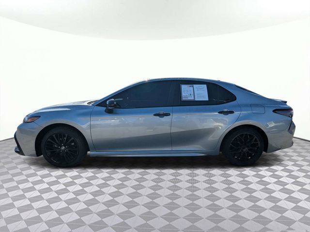 Used 2021 Toyota Camry SE w/ Convenience Package FWD image 6
