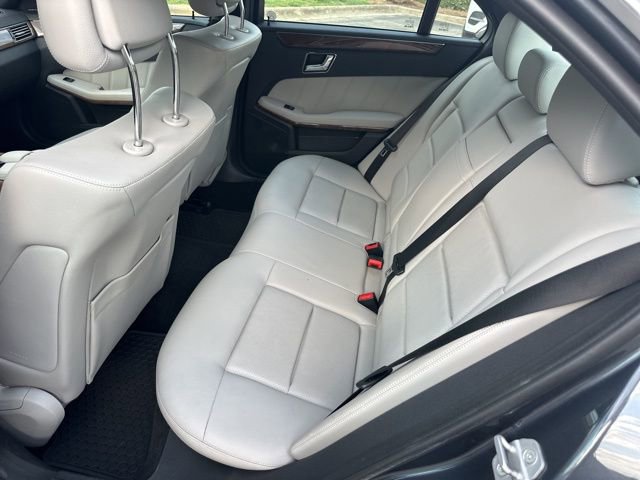 Used 2011 Mercedes-Benz E 350 Sedan image 9