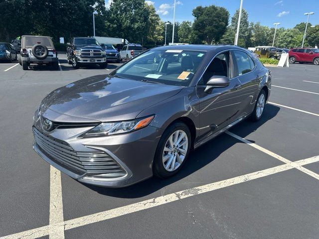 Used 2024 Toyota Camry LE FWD image 9