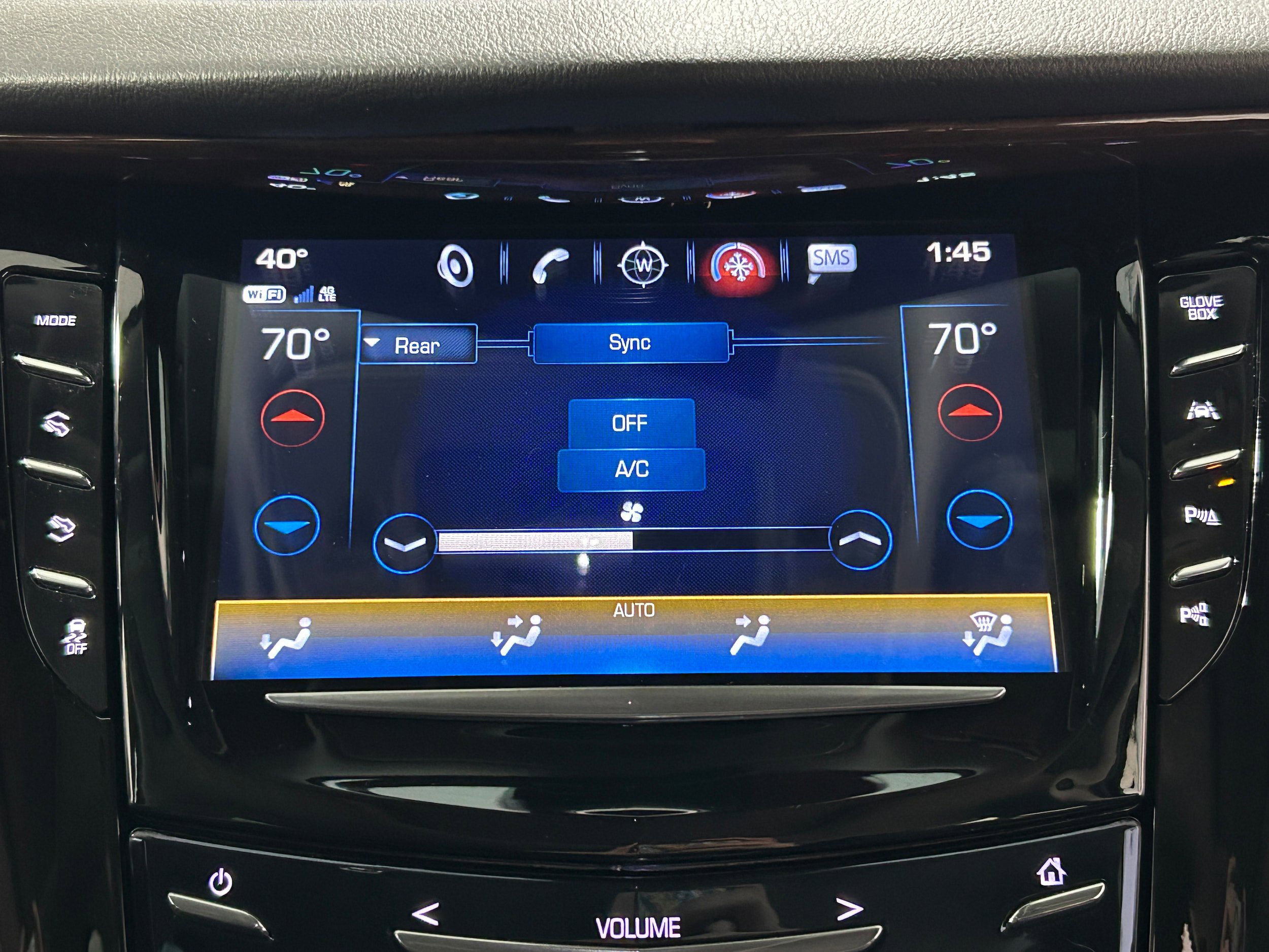 Used 2020 Cadillac Escalade ESV Premium Luxury image 8