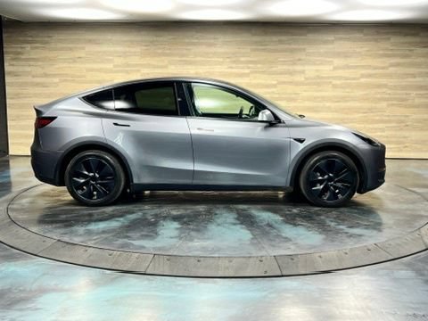 Used 2025 Tesla Model Y Long Range AWD/4WD image 27