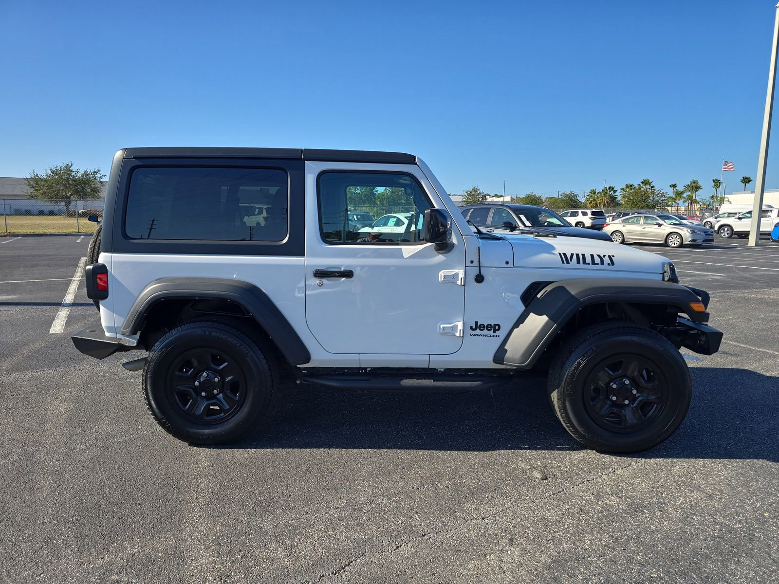 Used 2021 Jeep Wrangler Sport image 3