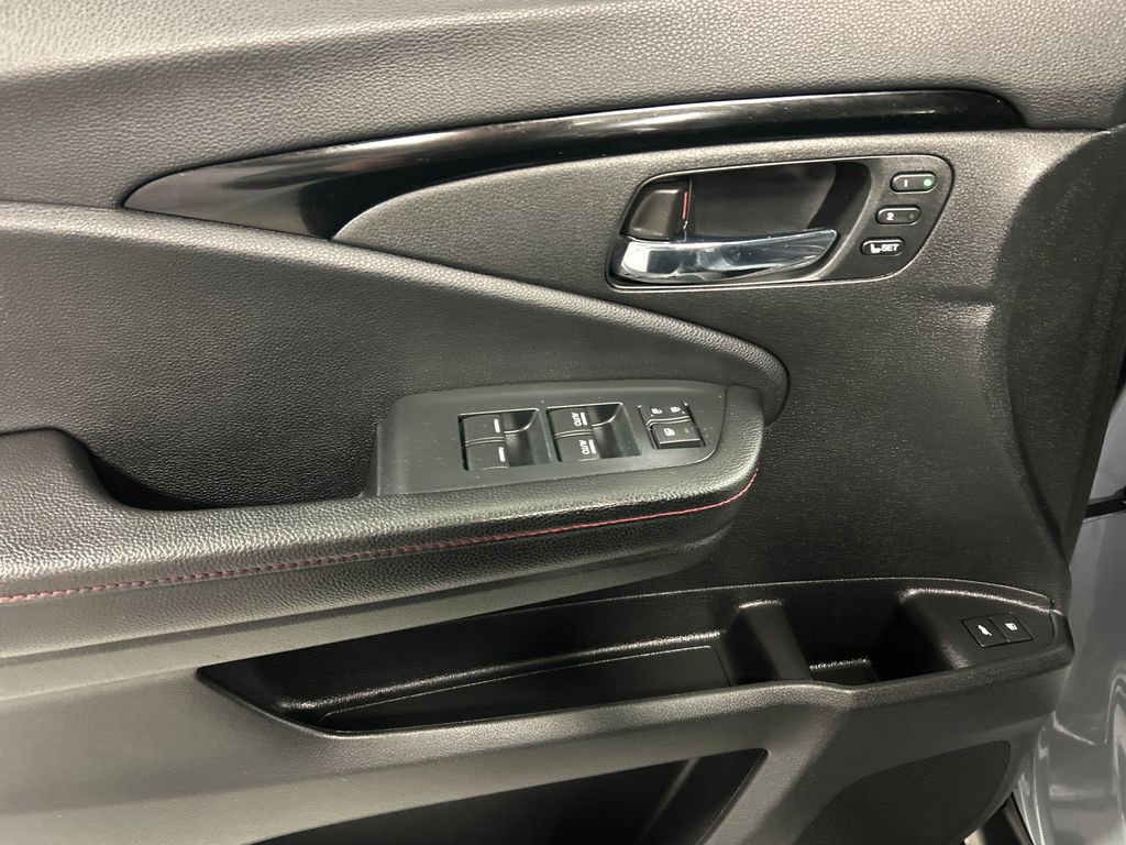 Used 2022 Honda Pilot Black Edition image 12