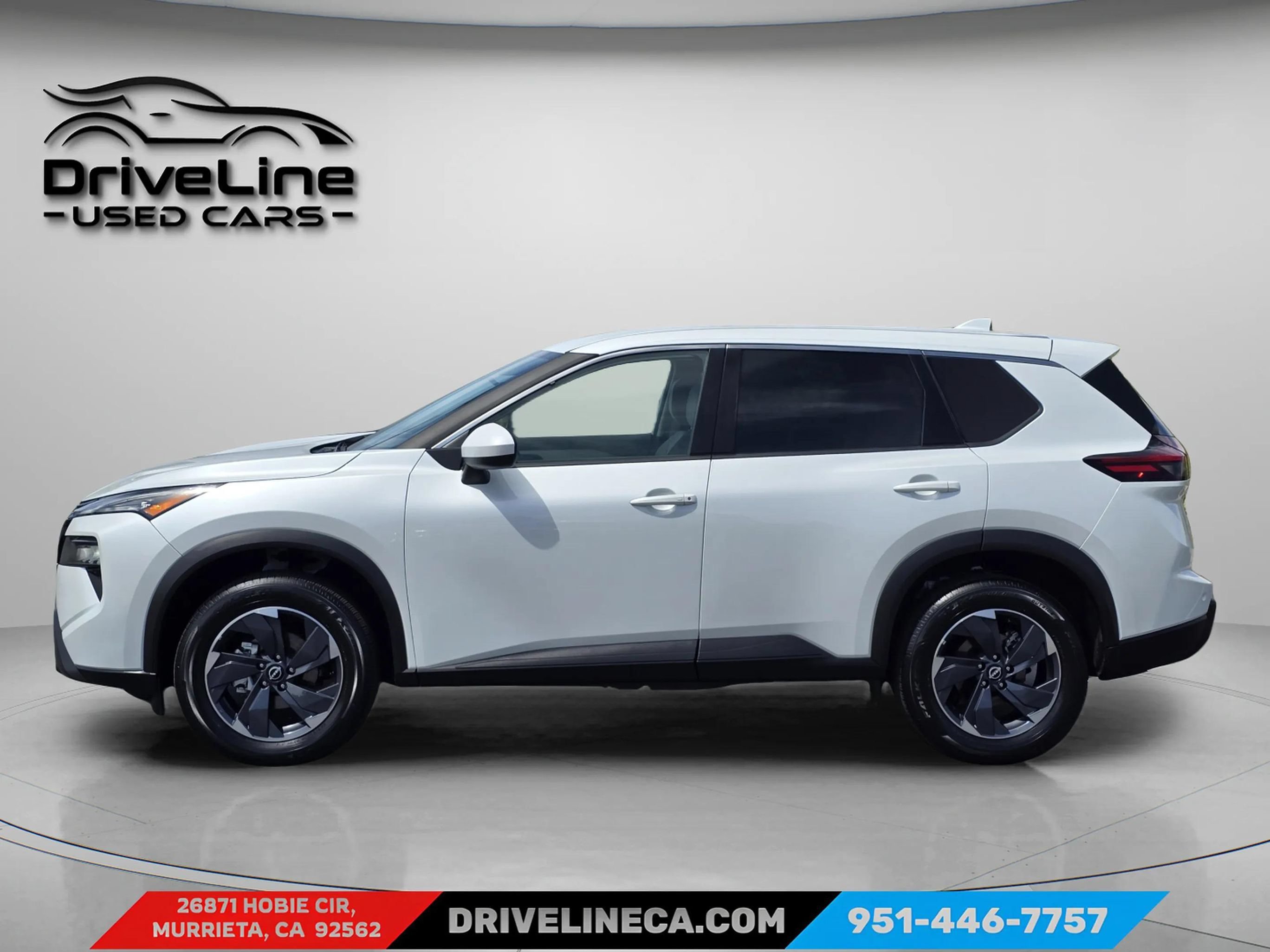 Used 2025 Nissan Rogue SV FWD image 12