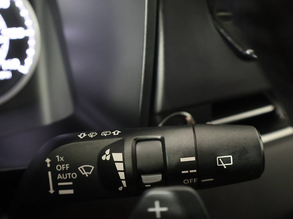 Used 2024 Mitsubishi Outlander SE AWD/4WD image 42