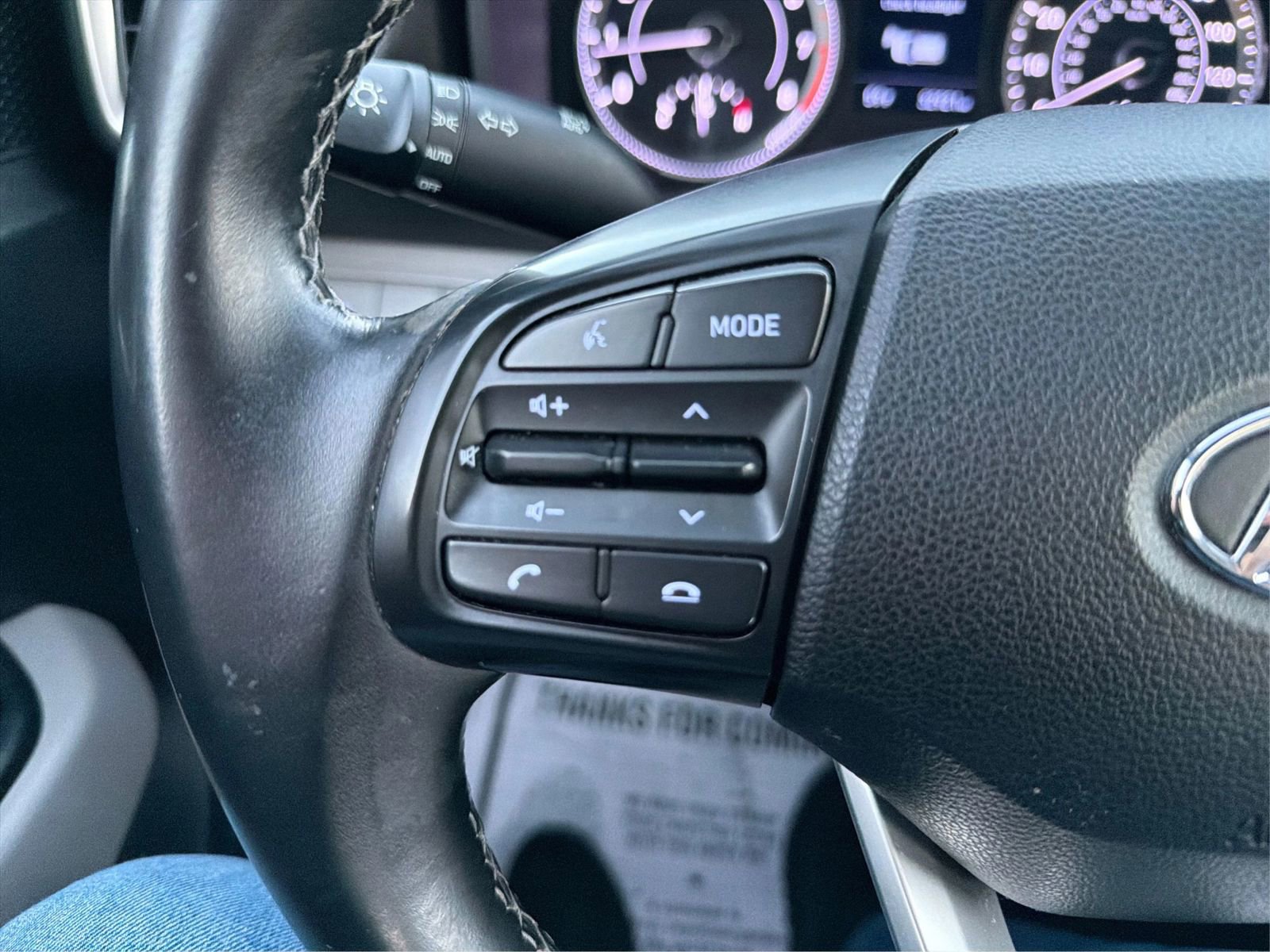 Used 2022 Hyundai Venue SEL image 30