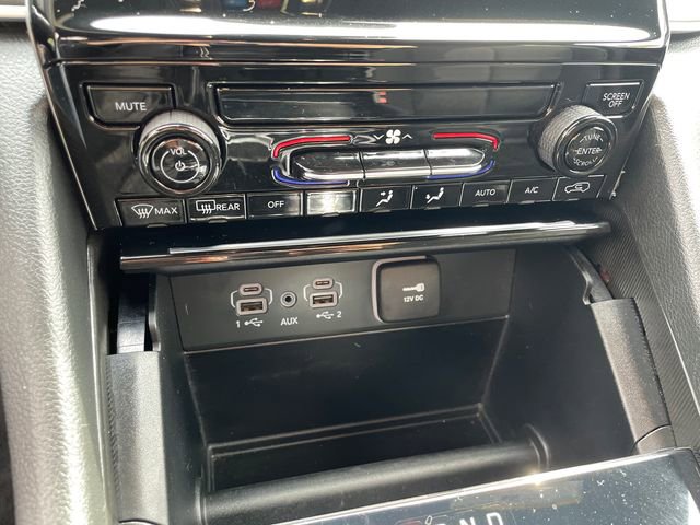 Used 2025 Jeep Grand Cherokee L Laredo AWD/4WD image 36