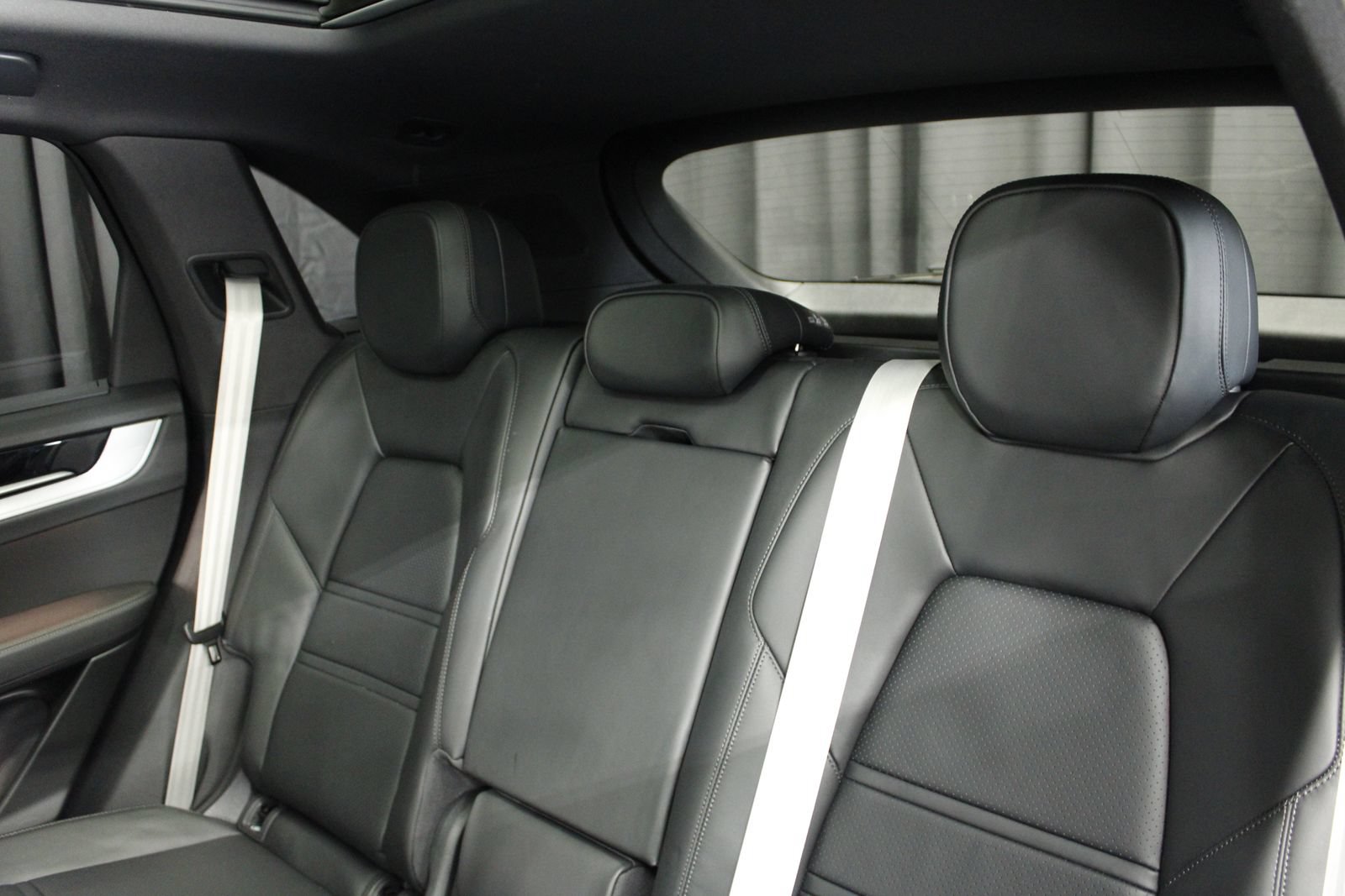 New 2026 Porsche Cayenne E-Hybrid AWD/4WD image 6