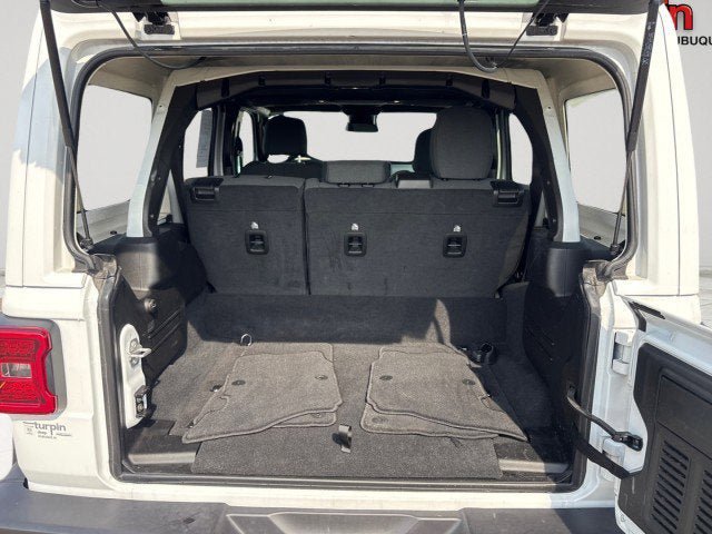 Used 2025 Jeep Wrangler Sahara 4xe image 21