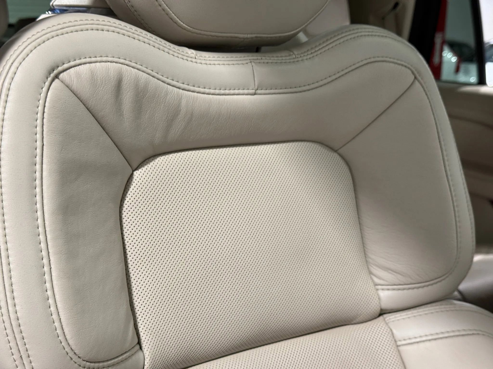 Used 2020 Lincoln Navigator Reserve w/ Luxury Package image 55