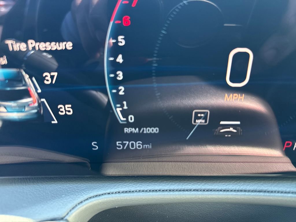Used 2025 Cadillac XT4 Premium Luxury w/ Cold Weather Package AWD/4WD image 19