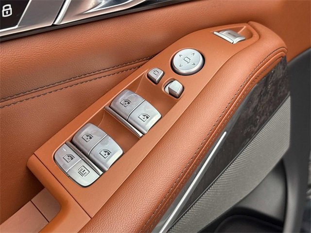 Used 2023 BMW X7 xDrive40i w/ Executive Package image 26