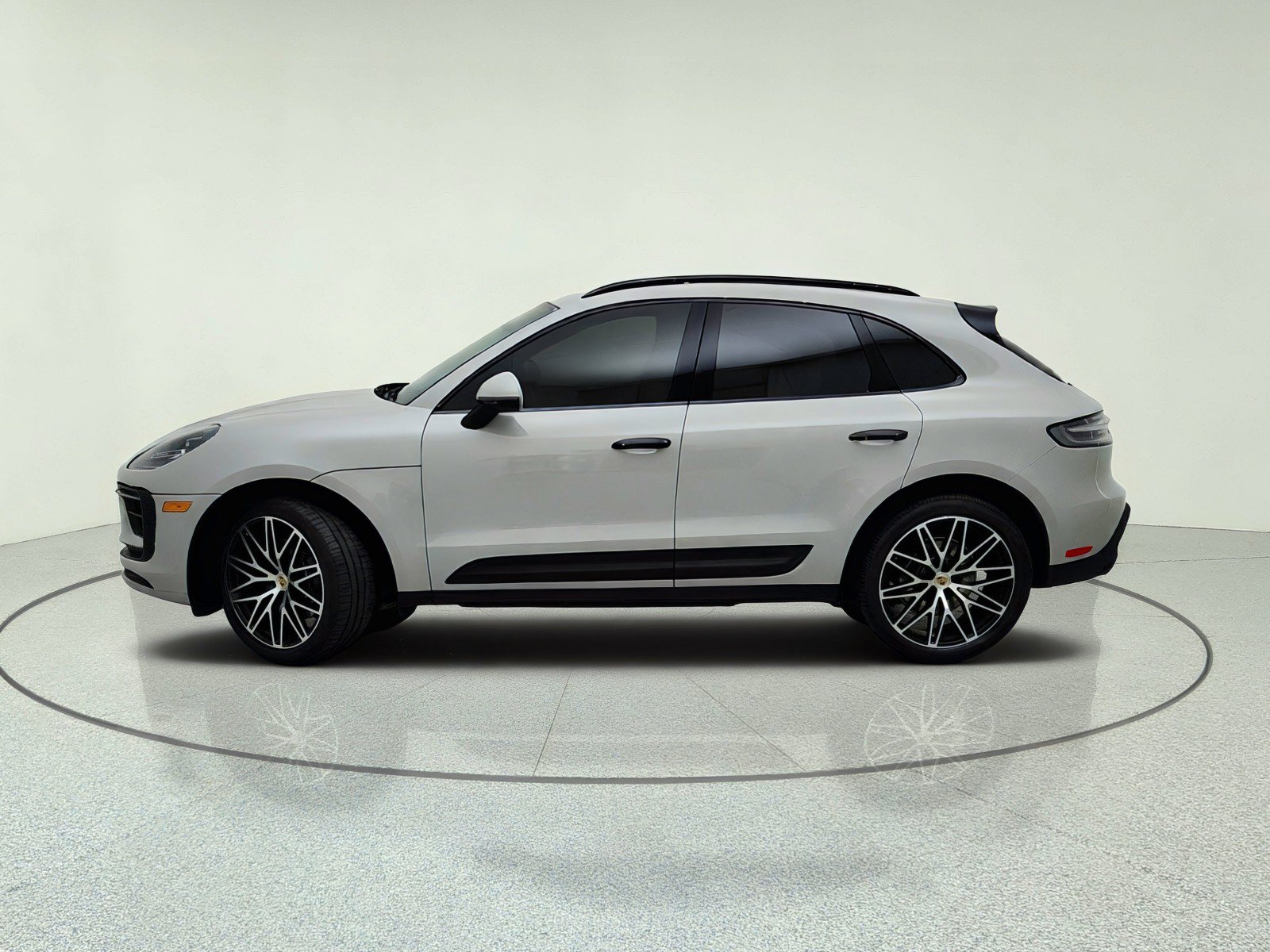 Used 2024 Porsche Macan S AWD/4WD image 14