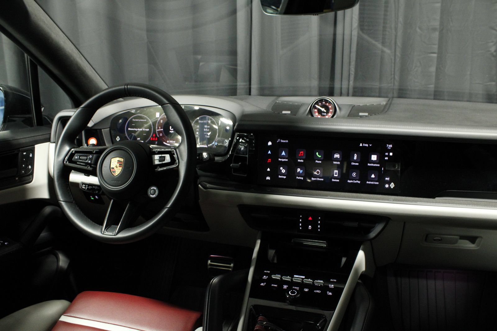 Certified 2025 Porsche Cayenne GTS AWD/4WD image 10