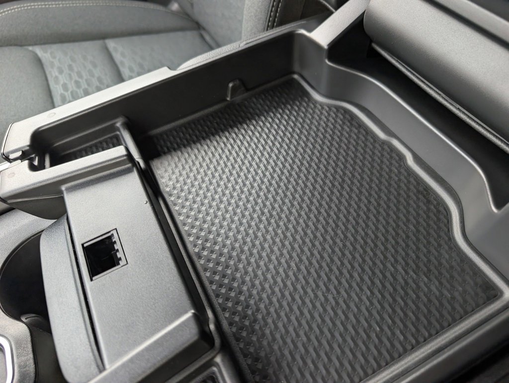 New 2026 RAM 1500 4x4 Crew Cab image 30