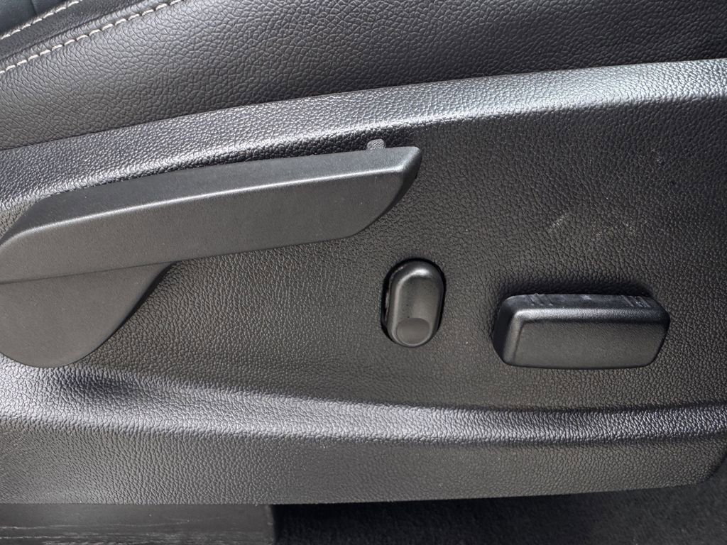 Used 2022 Chevrolet Colorado ZR2 image 26