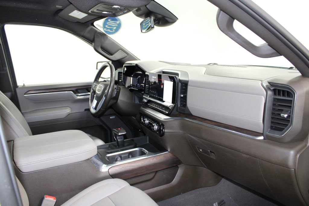 Used 2023 GMC Sierra 1500 SLT image 33
