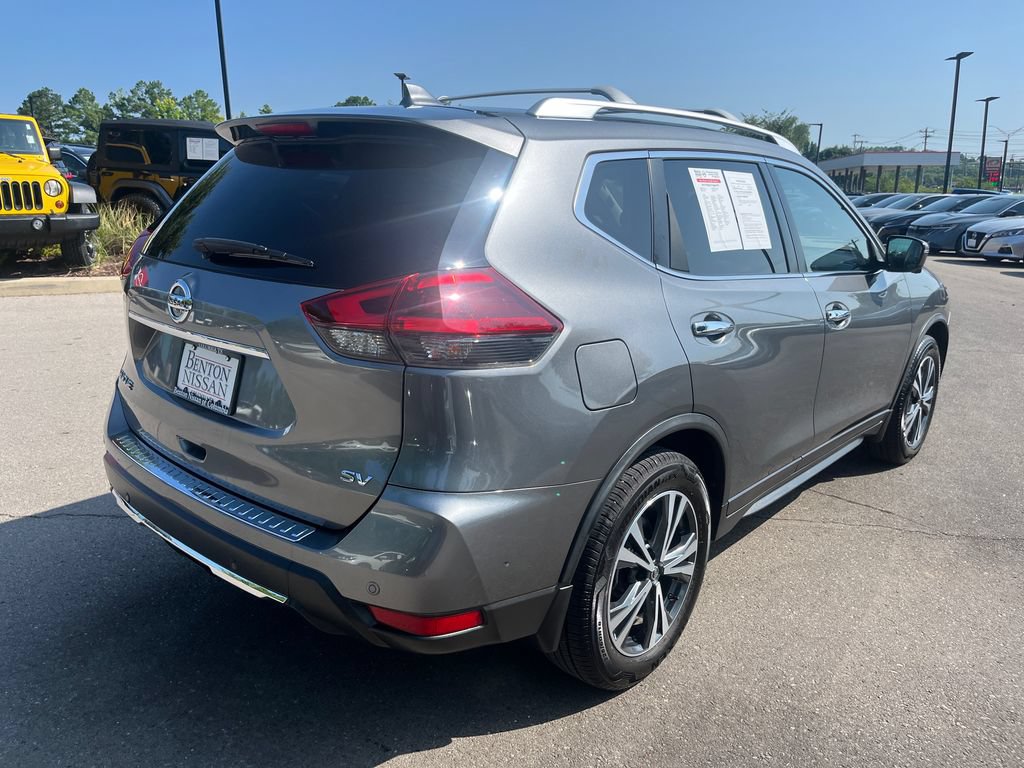 Used 2019 Nissan Rogue SV w/ Premium Package FWD image 6