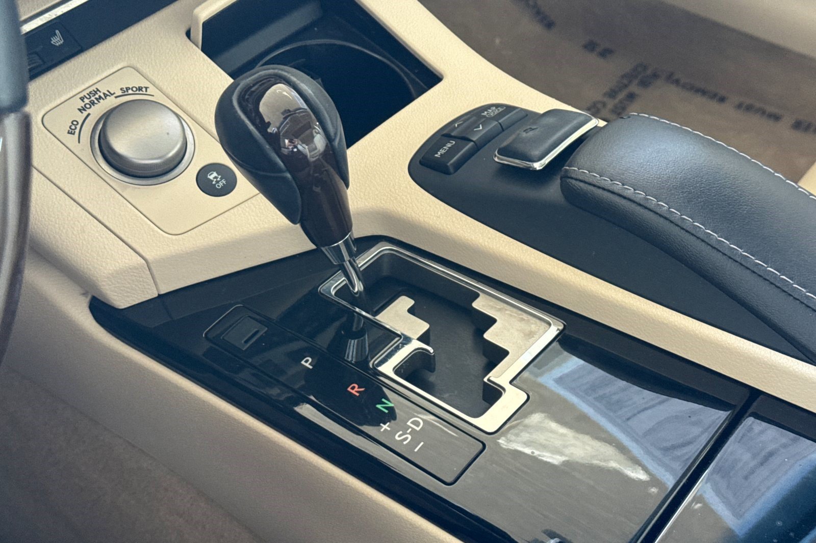 Used 2013 Lexus ES 350 w/ Premium Pkg FWD image 18