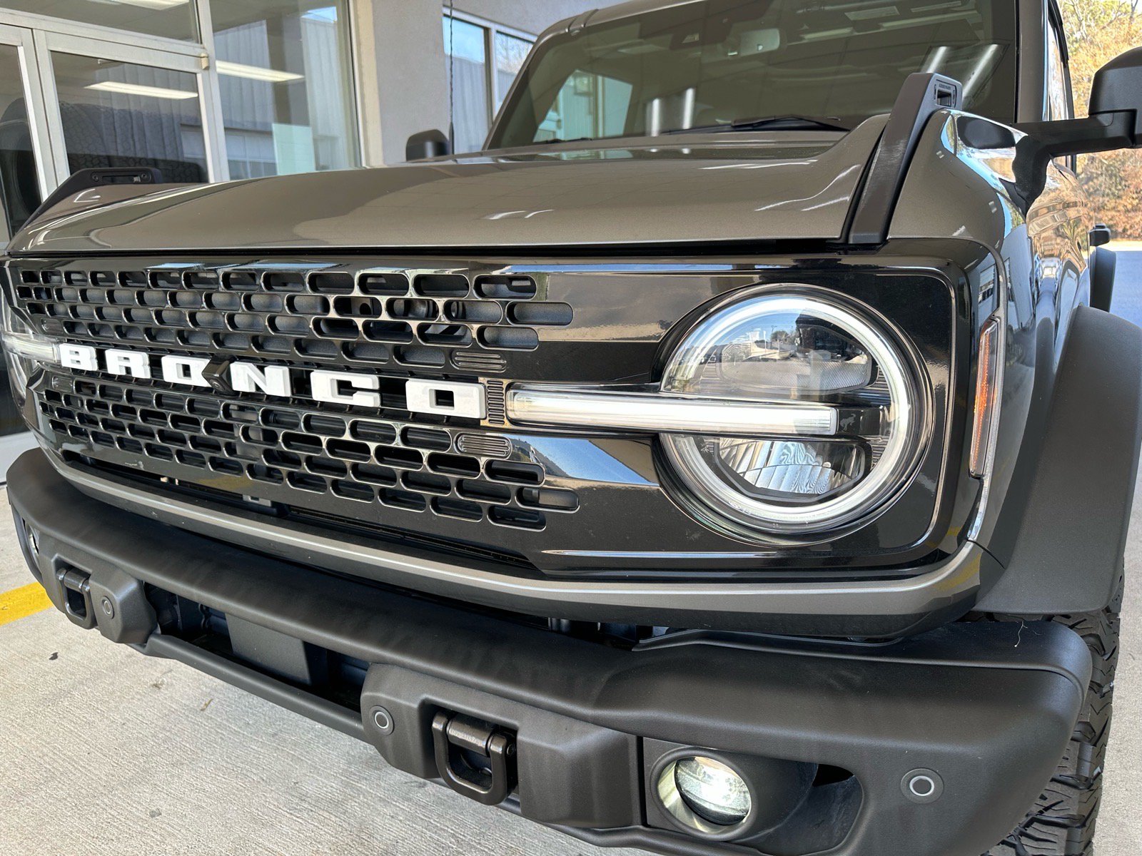 Certified 2025 Ford Bronco Badlands AWD/4WD image 2