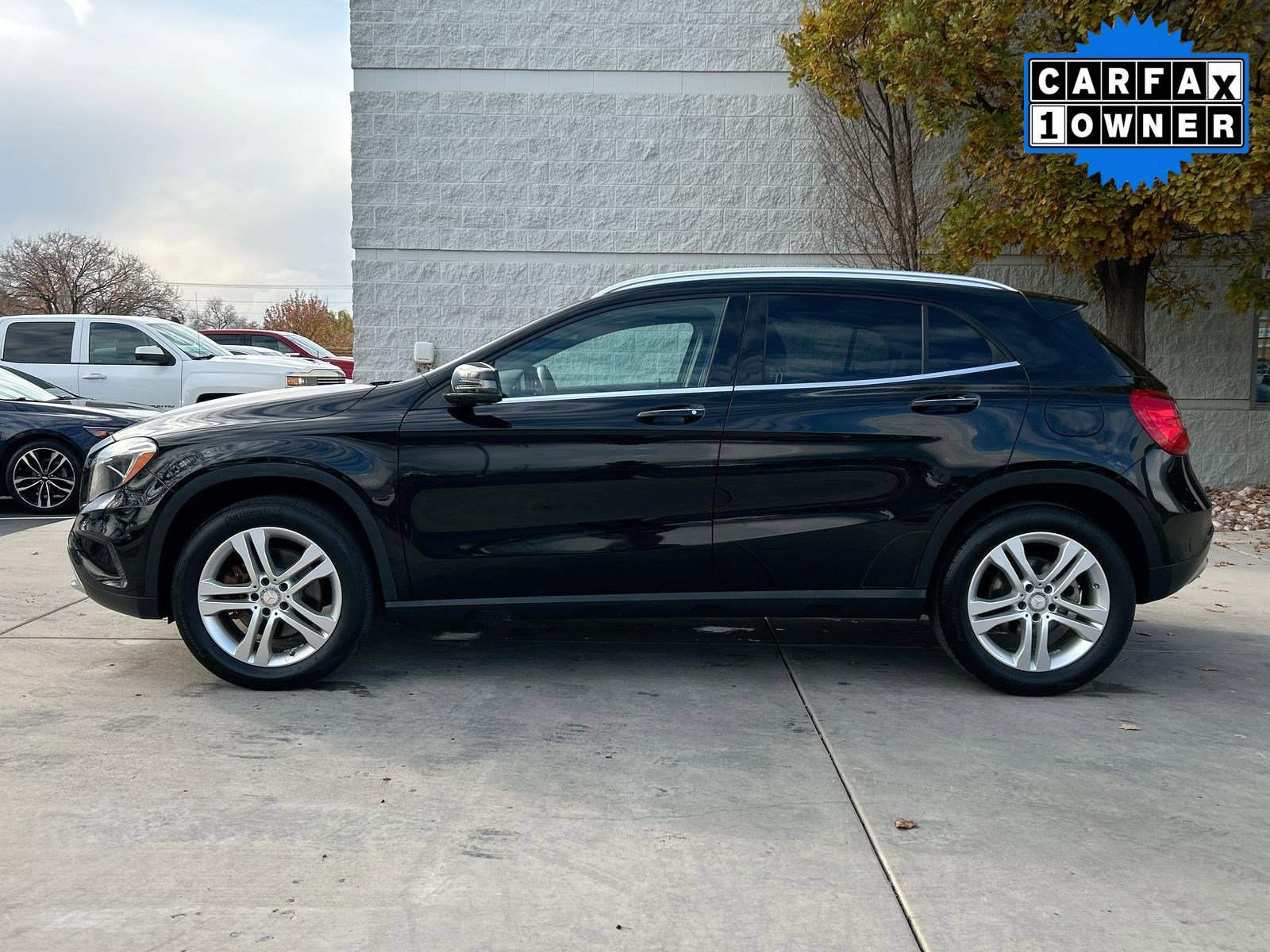 Used 2017 Mercedes-Benz GLA 250 4MATIC image 3