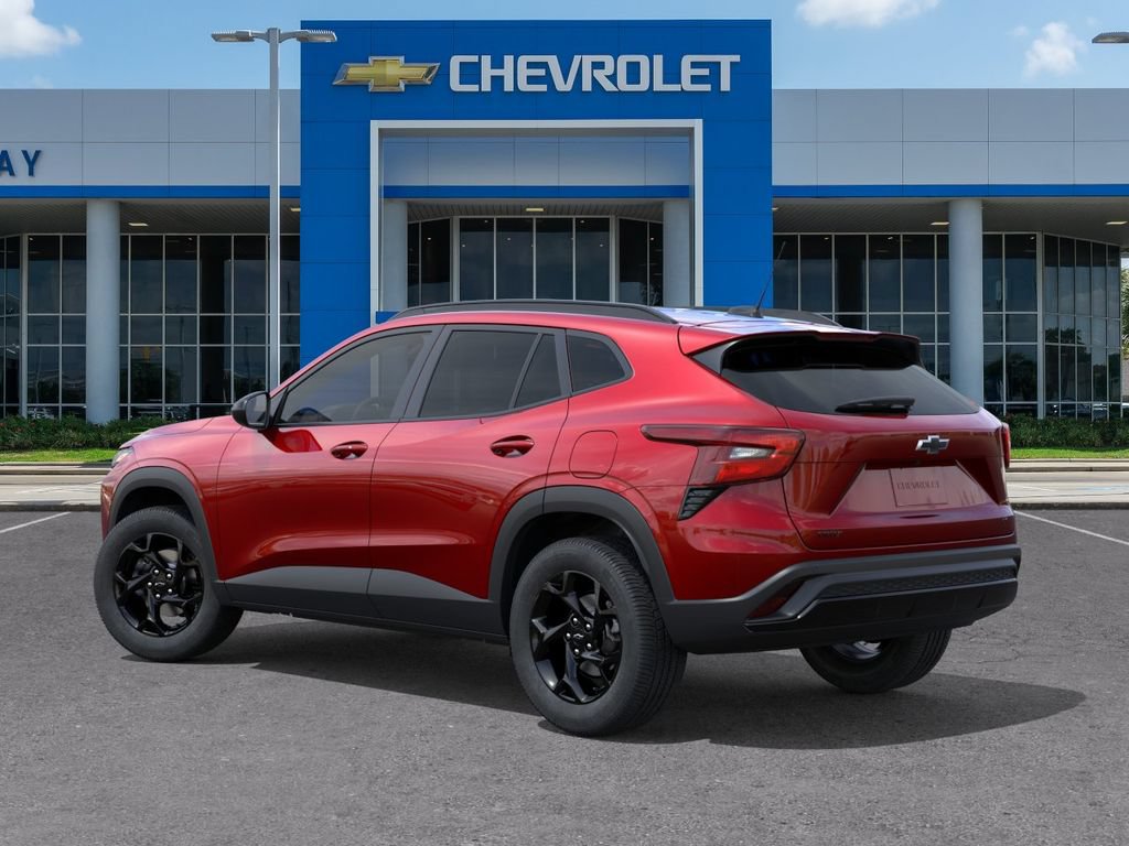 New 2026 Chevrolet Trax LT w/ Driver Confidence Package FWD image 3