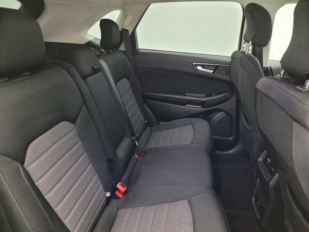 Used 2019 Ford Edge SE w/ SE Fleet Driver's Package FWD image 19