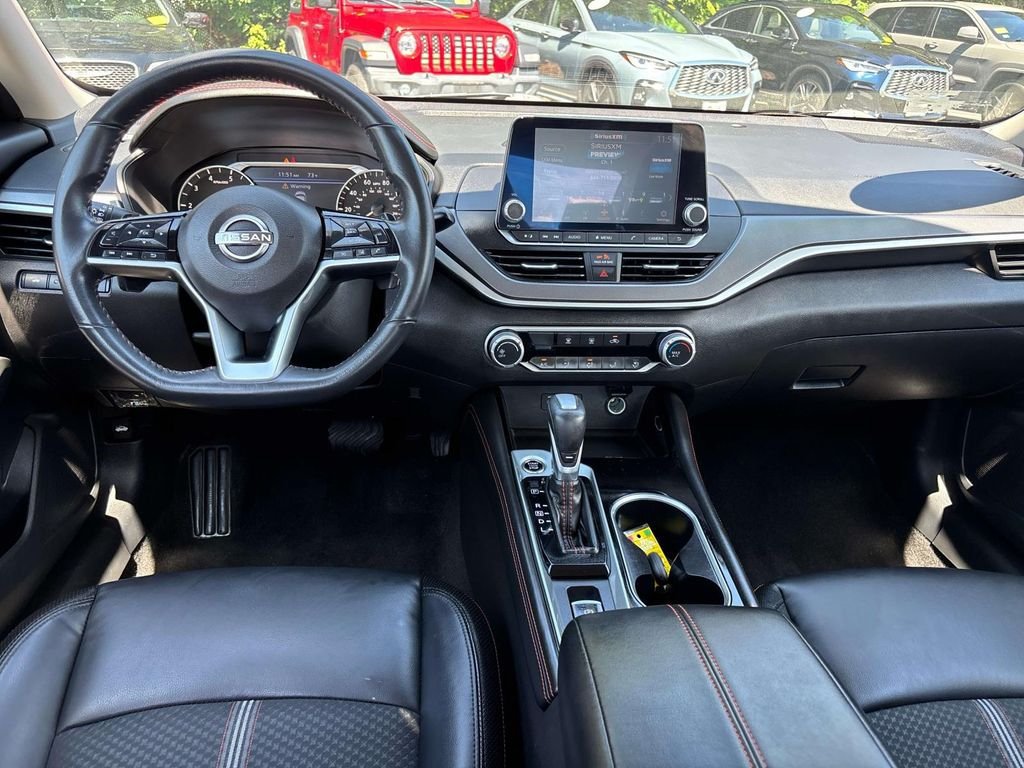 Used 2023 Nissan Altima 2.5 SR AWD/4WD image 11