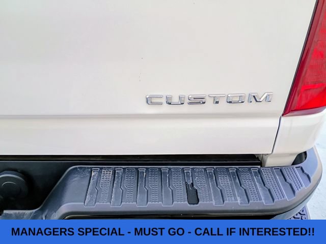 Used 2025 Chevrolet Silverado 2500 Custom w/ Custom Value Package AWD/4WD image 15
