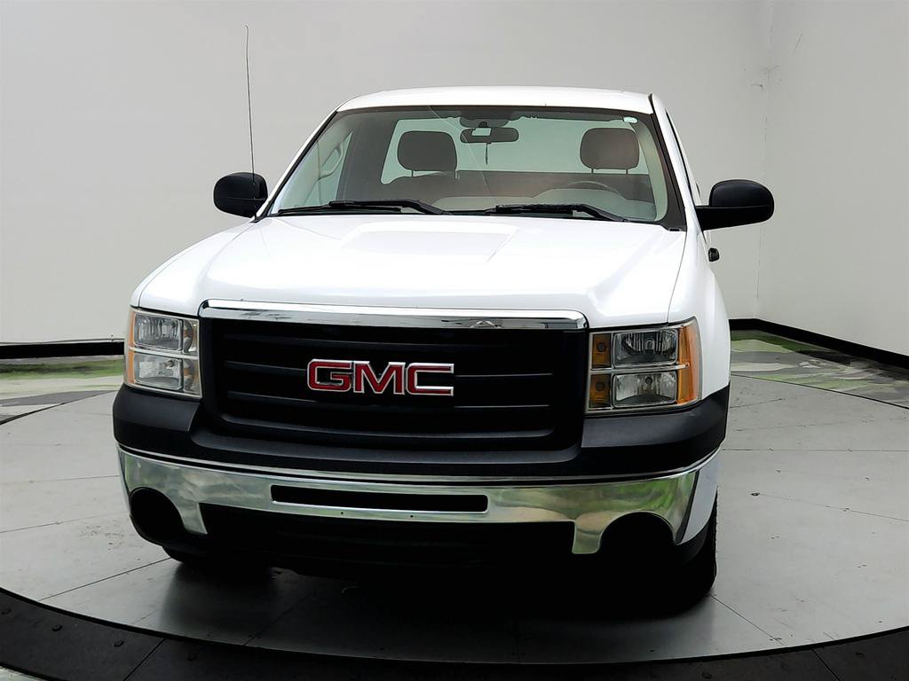 Used 2013 GMC Sierra 1500 W/T RWD image 2