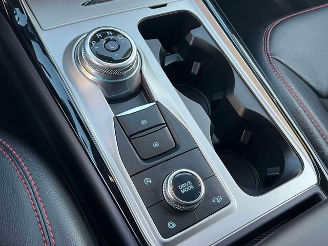 Used 2023 Ford Explorer ST-Line AWD/4WD image 33