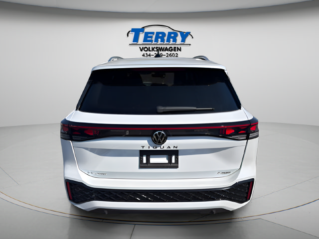 New 2026 Volkswagen Tiguan SEL R-Line AWD/4WD image 3