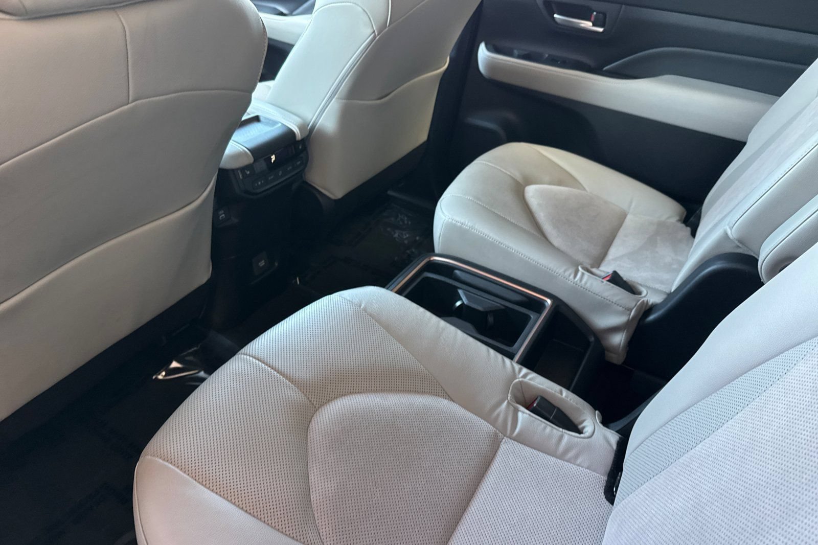 Certified 2025 Toyota Grand Highlander AWD Hybrid image 15
