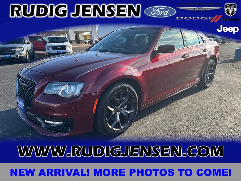 Used 2022 Chrysler 300 S w/ Comfort Group