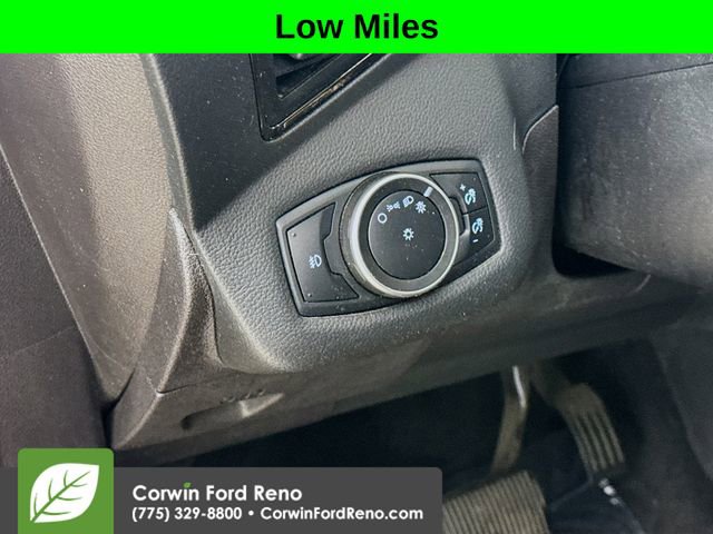 Used 2015 Ford Escape Titanium image 10