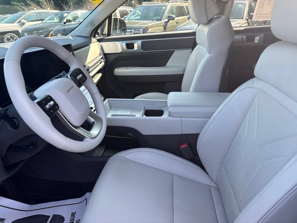 Used 2026 Hyundai Santa Fe SEL AWD/4WD image 32