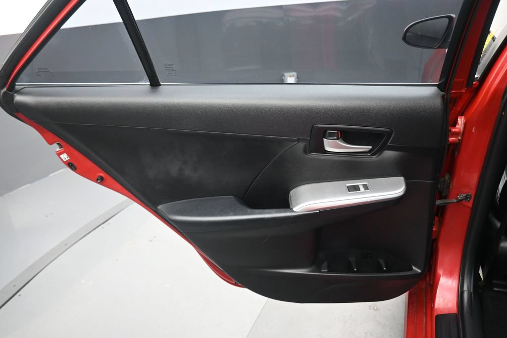 Used 2012 Toyota Camry SE FWD image 27