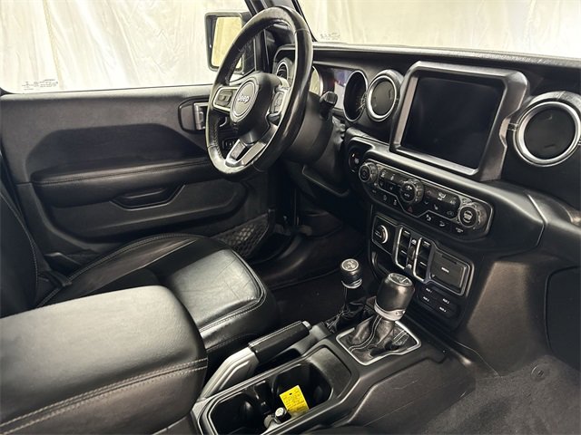 Used 2018 Jeep Wrangler Unlimited Sahara w/ Dual Top Group image 28