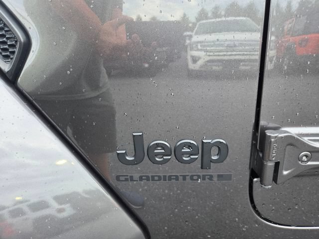 Used 2023 Jeep Gladiator Sport AWD/4WD image 25
