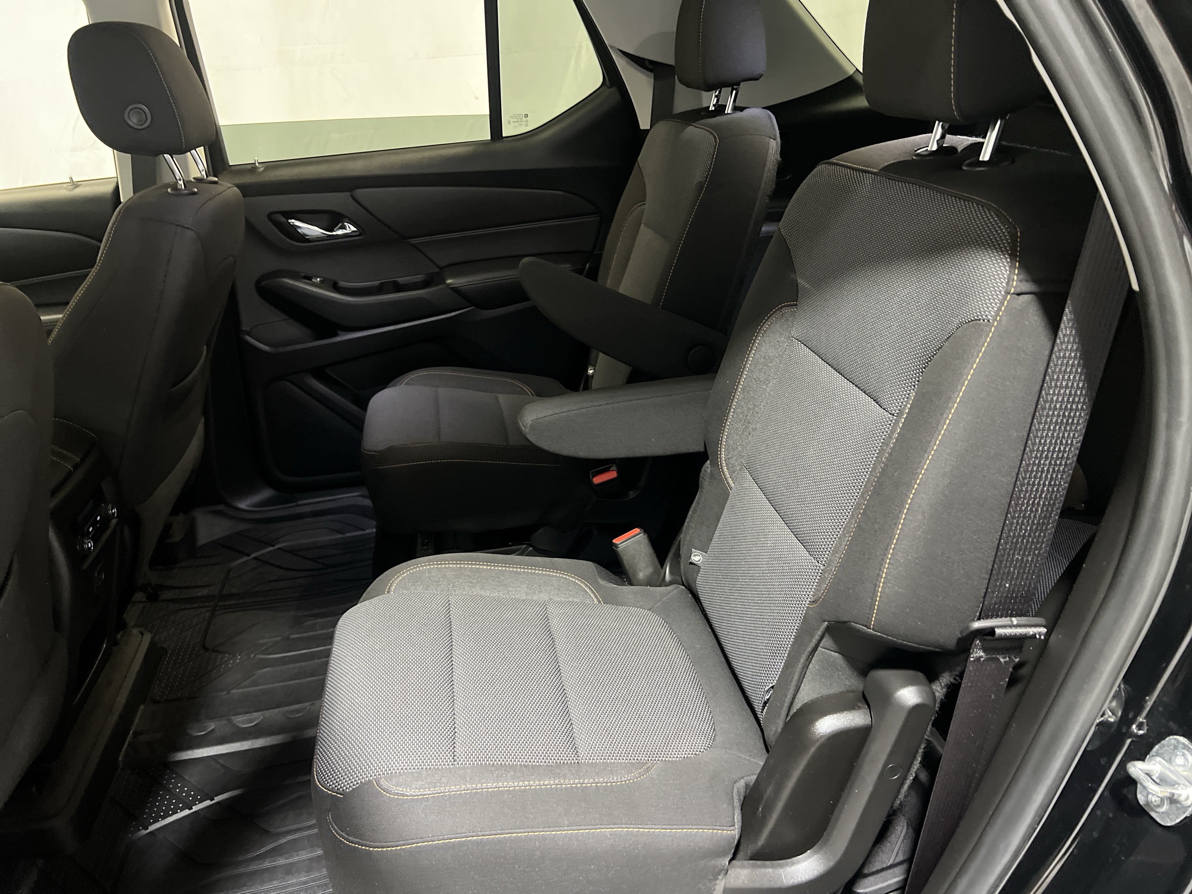 Used 2019 Chevrolet Traverse LT w/ LPO, Floor Liner Package AWD/4WD image 16