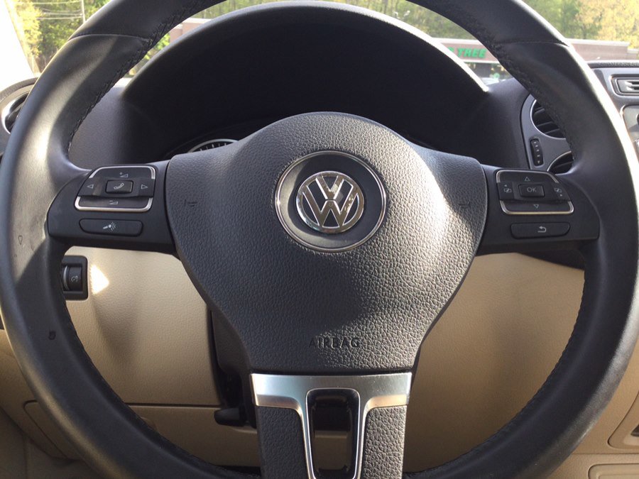 Used 2014 Volkswagen Tiguan SE AWD/4WD image 19