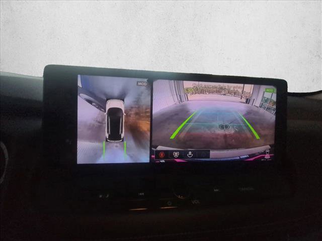 Used 2025 Nissan Rogue SL w/ Tech Package image 14