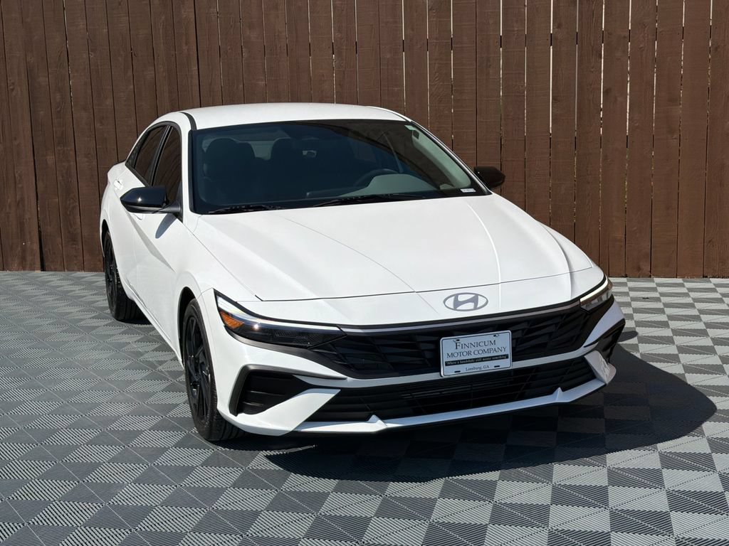 Used 2026 Hyundai Elantra Sport FWD image 10