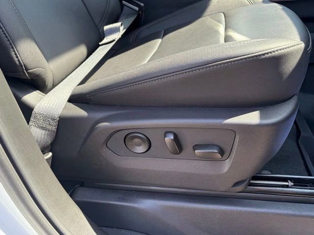 Used 2025 Chevrolet Silverado 1500 LTZ w/ Z71 Off-Road Package AWD/4WD image 26
