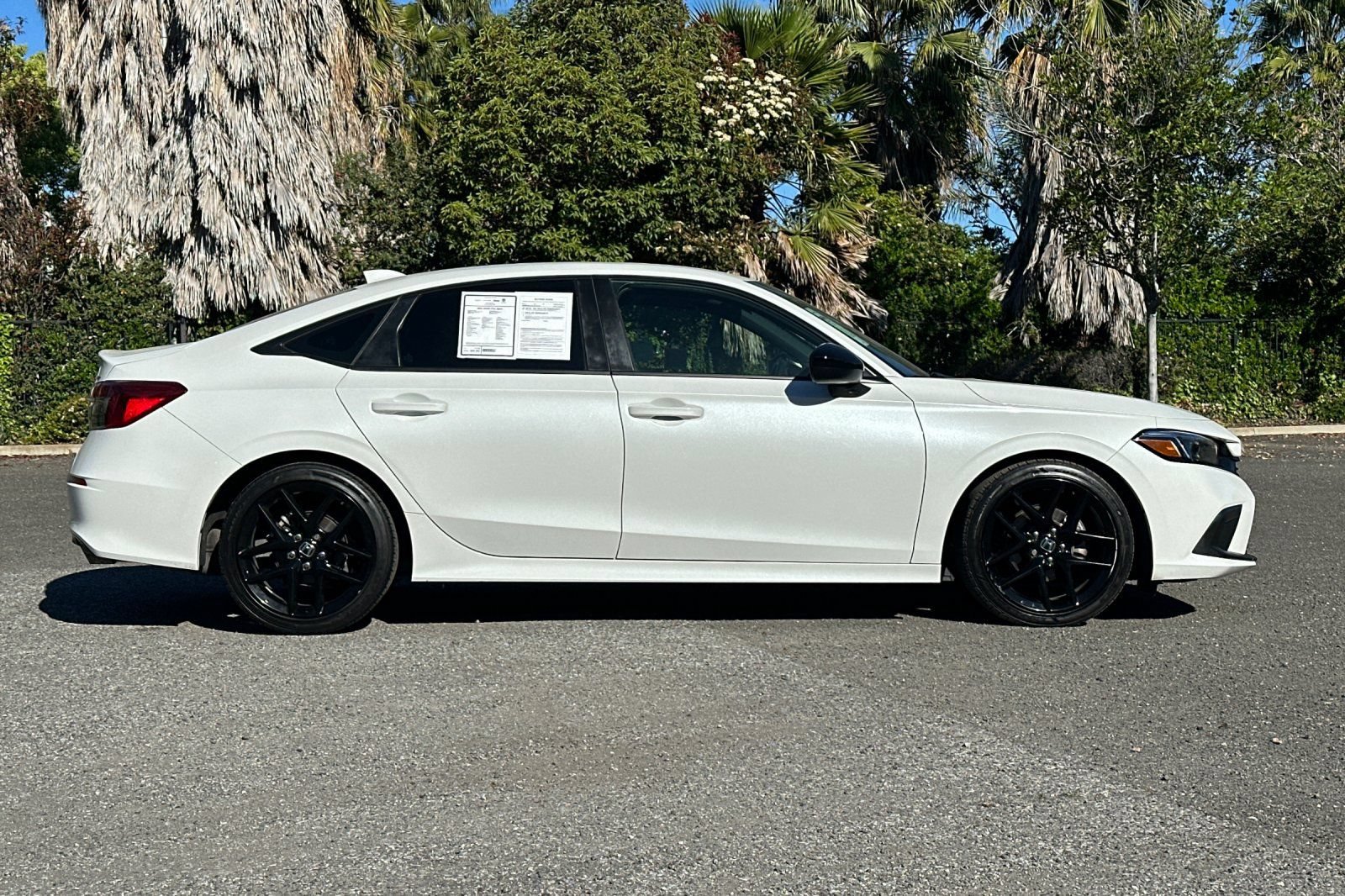 Used 2023 Honda Civic Sport image 2