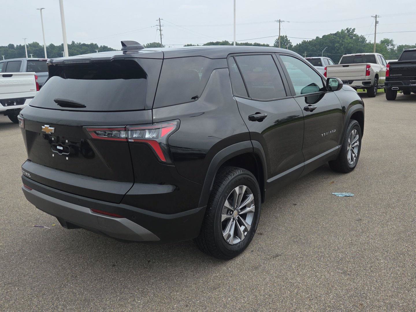 Used 2025 Chevrolet Equinox LT FWD image 6