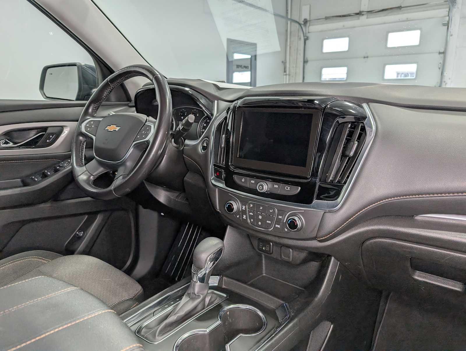 Used 2021 Chevrolet Traverse LT AWD/4WD image 42