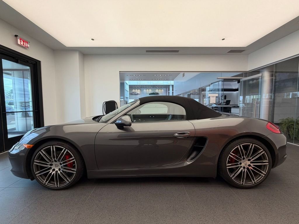 Used 2016 Porsche Boxster S RWD image 2