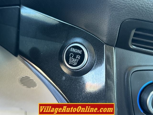 Used 2017 Ford Escape Titanium w/ Equipment Group 301A FWD image 27